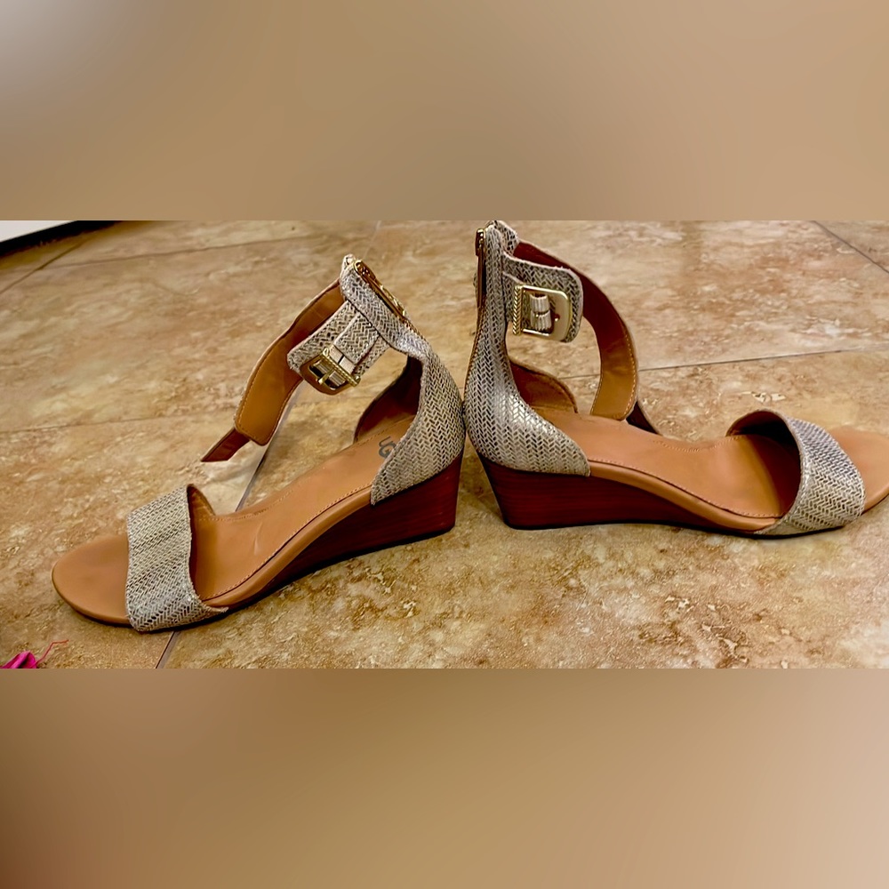 Ugg heels